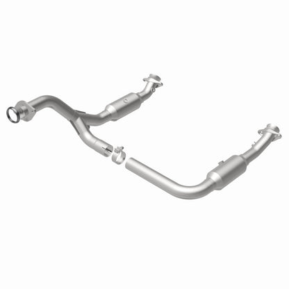 MagnaFlow HM Grade Federal / EPA Compliant Direct-Fit Catalytic Converter 93627 360 Degree Image Set
