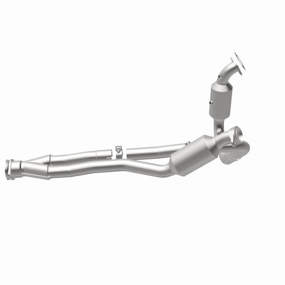 Magnaflow Conv DF 2015-2017 Transit-150 V6 3.5 OEM Underbody 21-710 21-710 360 Degree Image Set