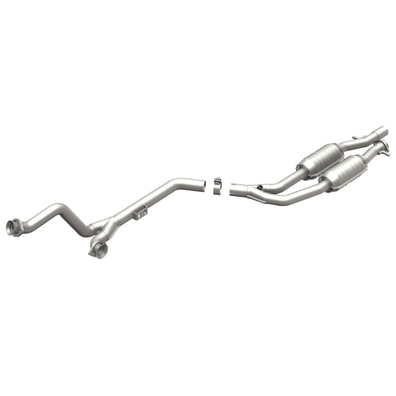 MagnaFlow Mercedes-Benz Standard Grade Federal / EPA Compliant Direct-Fit Catalytic Converter 23573 Photo - Primary