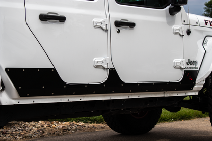 Fishbone Offroad 2018+ Jeep Gladiator JT Scale Armor FB23190 FB23190 Photo - lifestyle view