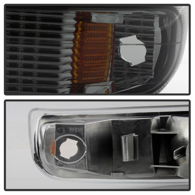 SPYDER Xtune Chevy Silverado 99-02 Amber Reflector Bumper Lights Smoke CBL-JH-CS99-AM-SM 5064288 5064288 Photo - Unmounted
