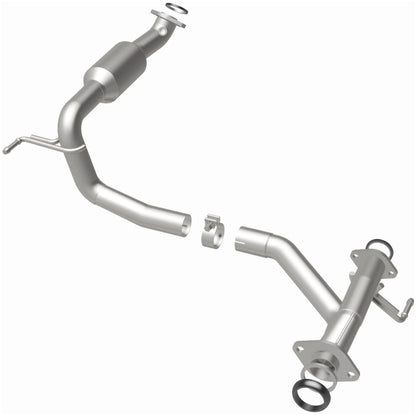 MagnaFlow Toyota Tacoma OEM Grade Federal / EPA Compliant Direct-Fit Catalytic Converter 52562 Photo - out of package