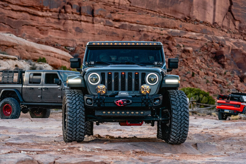 ORACLE Lighting Oracle Jeep Wrangler JL/Gladiator JT Integrated Windshield LED Light Bar System 5917-023 5917-023 Photo - lifestyle view
