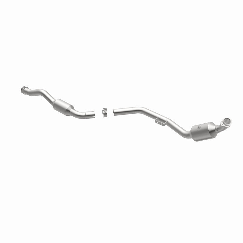 MagnaFlow Mercedes-Benz E350 OEM Grade Federal / EPA Compliant Direct-Fit Catalytic Converter 51665 360 Degree Image Set