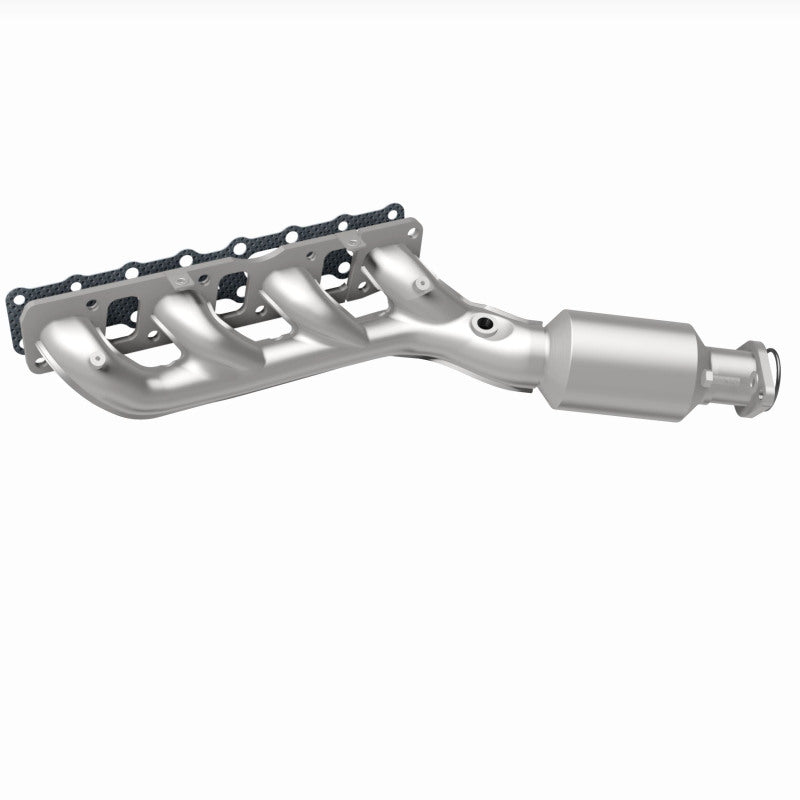Magnaflow 05-06 Nissan Titan 5.6L Direct Fit Converter 5582380 5582380 360 Degree Image Set