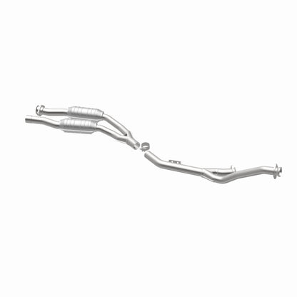 MagnaFlow Mercedes-Benz Standard Grade Federal / EPA Compliant Direct-Fit Catalytic Converter 93378 360 Degree Image Set