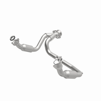 MagnaFlow California Grade CARB Compliant Direct-Fit Catalytic Converter 5451631 360 Degree Image Set