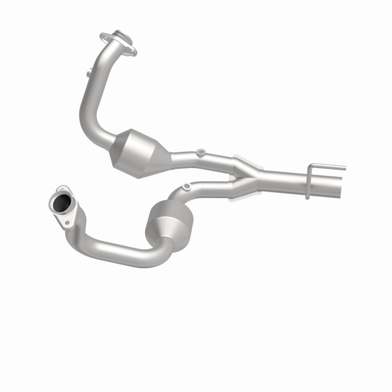 MagnaFlow Jeep Grand Cherokee HM Grade Federal / EPA Compliant Direct-Fit Catalytic Converter 23067 360 Degree Image Set