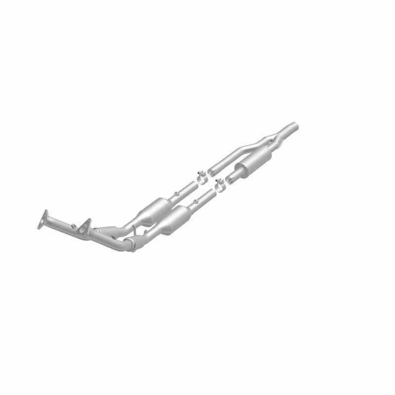 MagnaFlow California Grade CARB Compliant Direct-Fit Catalytic Converter 5461873 360 Degree Image Set