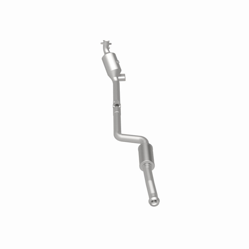 MagnaFlow Mercedes-Benz C300 OEM Grade Federal / EPA Compliant Direct-Fit Catalytic Converter 21-497 360 Degree Image Set