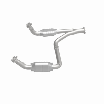 MagnaFlow HM Grade Federal / EPA Compliant Direct-Fit Catalytic Converter 93603 360 Degree Image Set