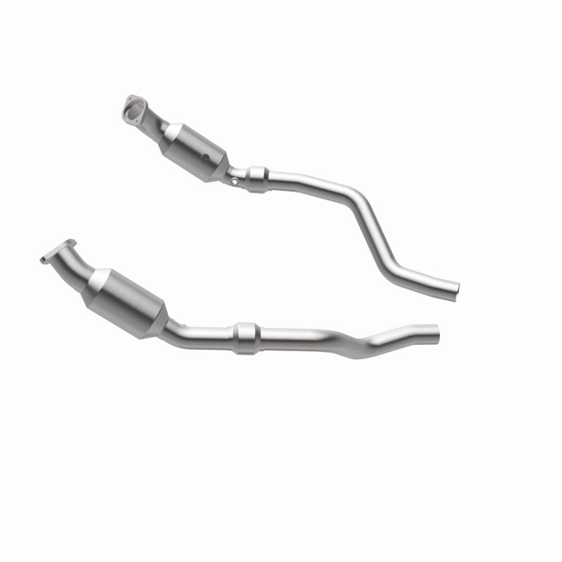 MagnaFlow Standard Grade Federal / EPA Compliant Direct-Fit Catalytic Converter 16421 360 Degree Image Set