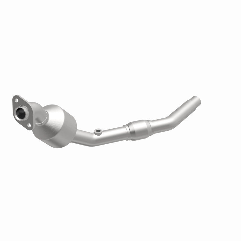 MagnaFlow Land Rover Freelander OEM Grade Federal / EPA Compliant Direct-Fit Catalytic Converter 51877 360 Degree Image Set