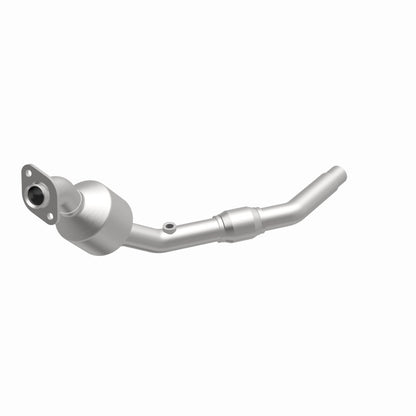 MagnaFlow Land Rover Freelander OEM Grade Federal / EPA Compliant Direct-Fit Catalytic Converter 51877 360 Degree Image Set