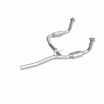 MagnaFlow Dodge Nitro OEM Grade Federal / EPA Compliant Direct-Fit Catalytic Converter 51829 360 Degree Image Set