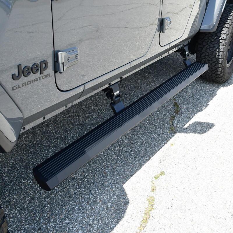 Westin Pro-e Running Boards 20-  Jeep Gladiator 29-24165 29-24165 Photo - Mounted