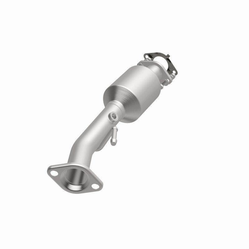 MagnaFlow Nissan NV200 OEM Grade Federal / EPA Compliant Direct-Fit Catalytic Converter 52690 360 Degree Image Set