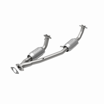 MagnaFlow Ford Windstar HM Grade Federal / EPA Compliant Direct-Fit Catalytic Converter 23353 360 Degree Image Set