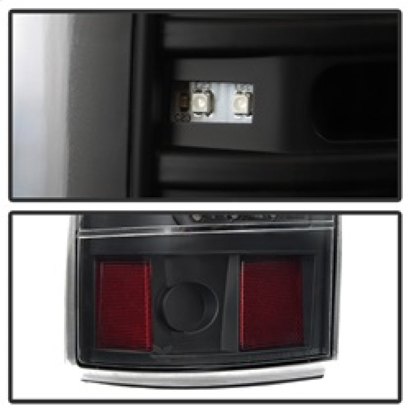 SPYDER xTune 03-06 Chevrolet Silverado 1500 LED Tail Lights - Black (ALT-JH-CSIL03-LED-BK) 9037634 9037634 Photo - Unmounted