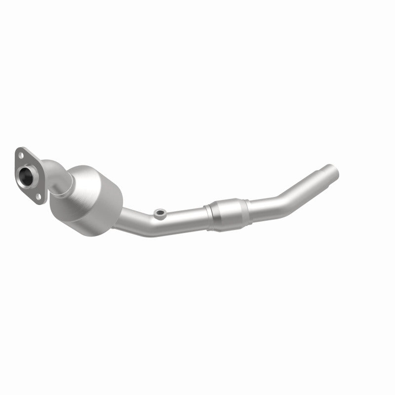 MagnaFlow Land Rover Freelander OEM Grade Federal / EPA Compliant Direct-Fit Catalytic Converter 51877 360 Degree Image Set