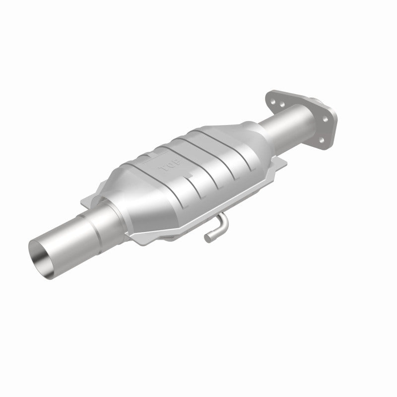 MagnaFlow Standard Grade Federal / EPA Compliant Direct-Fit Catalytic Converter 23447 360 Degree Image Set