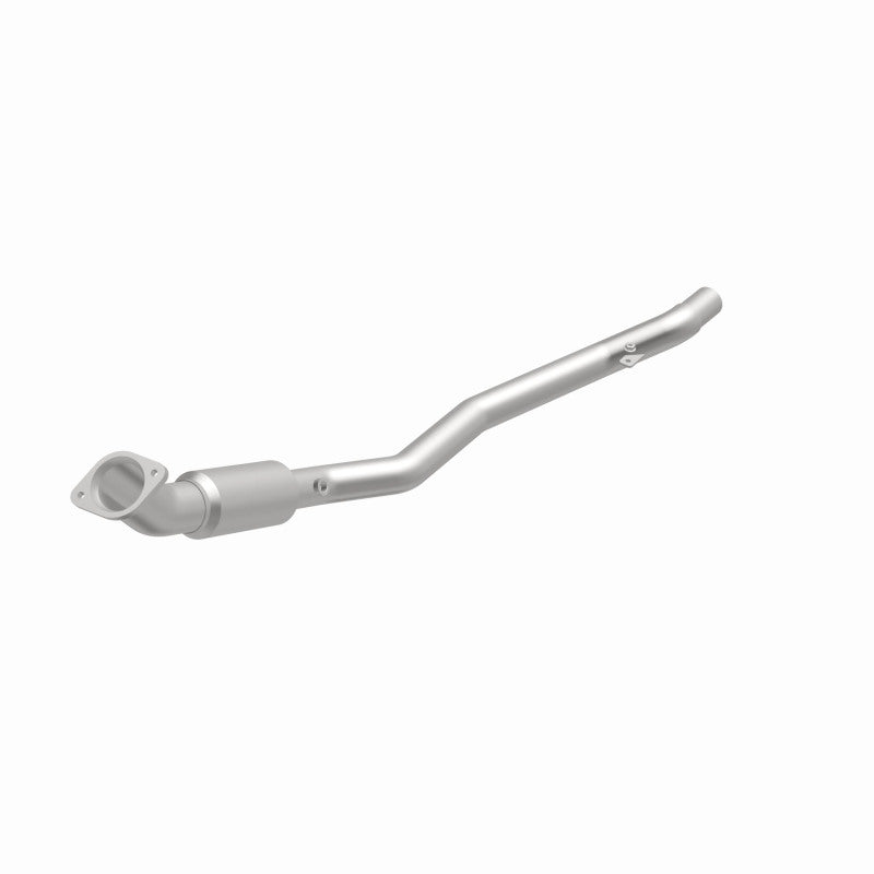 MagnaFlow California Grade CARB Compliant Direct-Fit Catalytic Converter 5561539 360 Degree Image Set