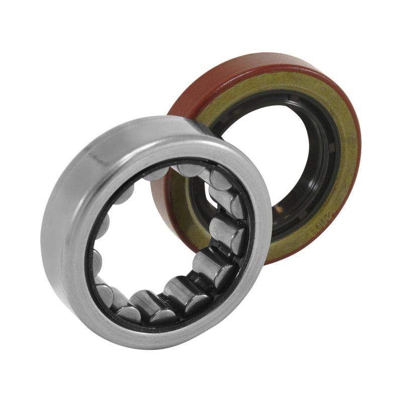 Yukon Gear & Axle Yukon Gear R1563TAV Axle Bearing and Seal Kit / Torringtonbrand / 2.250in OD / 1.400in ID AK 1563 AK 1563 Photo - Primary