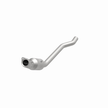 MagnaFlow OEM Grade Federal / EPA Compliant Direct-Fit Catalytic Converter 49739 360 Degree Image Set