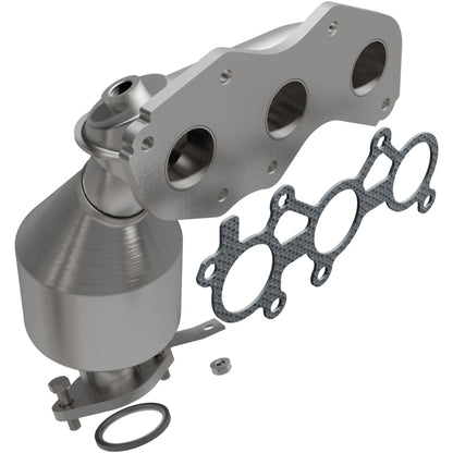 MagnaFlow Toyota California Grade CARB Compliant Manifold Catalytic Converter 5582858 Photo - Primary