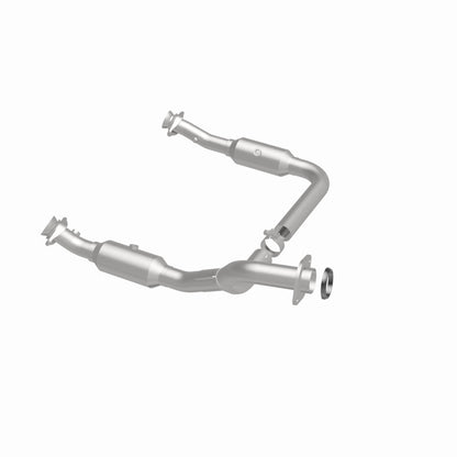 MagnaFlow OEM Grade Federal / EPA Compliant Direct-Fit Catalytic Converter 49672 360 Degree Image Set