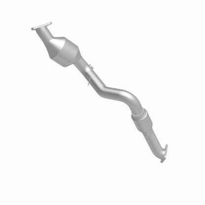 MagnaFlow OEM Grade Federal / EPA Compliant Direct-Fit Catalytic Converter 52586 360 Degree Image Set