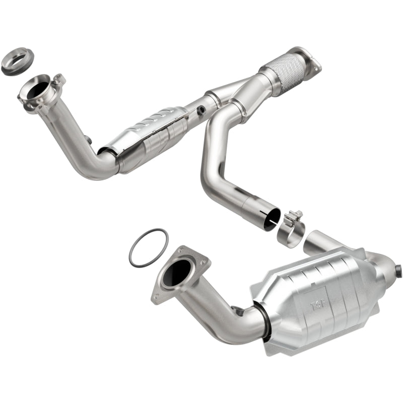 MagnaFlow OEM Grade Federal / EPA Compliant Direct-Fit Catalytic Converter 49650 Photo - Primary