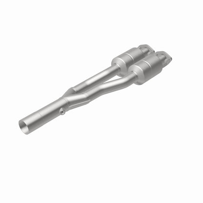 MagnaFlow Audi TT Quattro HM Grade Federal / EPA Compliant Direct-Fit Catalytic Converter 22937 360 Degree Image Set