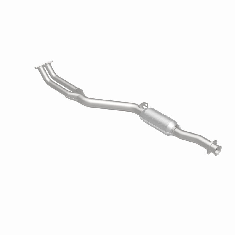 MagnaFlow BMW Standard Grade Federal / EPA Compliant Direct-Fit Catalytic Converter 93684 360 Degree Image Set