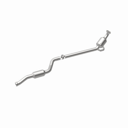 MagnaFlow Mercedes-Benz GLK350 OEM Grade Federal / EPA Compliant Direct-Fit Catalytic Converter 21-439 360 Degree Image Set