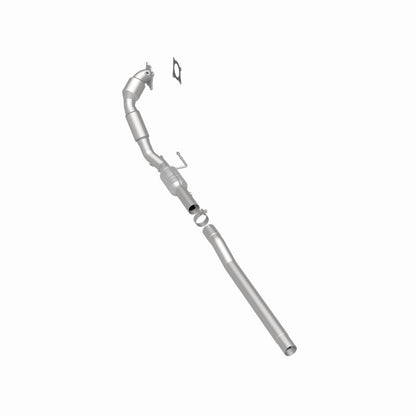MagnaFlow Volkswagen Golf R OEM Grade Federal / EPA Compliant Direct-Fit Catalytic Converter 51938 360 Degree Image Set