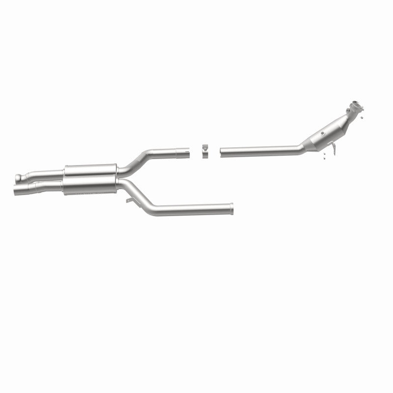 MagnaFlow Mercedes-Benz E400 OEM Grade Federal / EPA Compliant Direct-Fit Catalytic Converter 52996 360 Degree Image Set