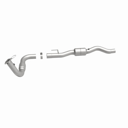 MagnaFlow OEM Grade Federal / EPA Compliant Direct-Fit Catalytic Converter 49636 360 Degree Image Set