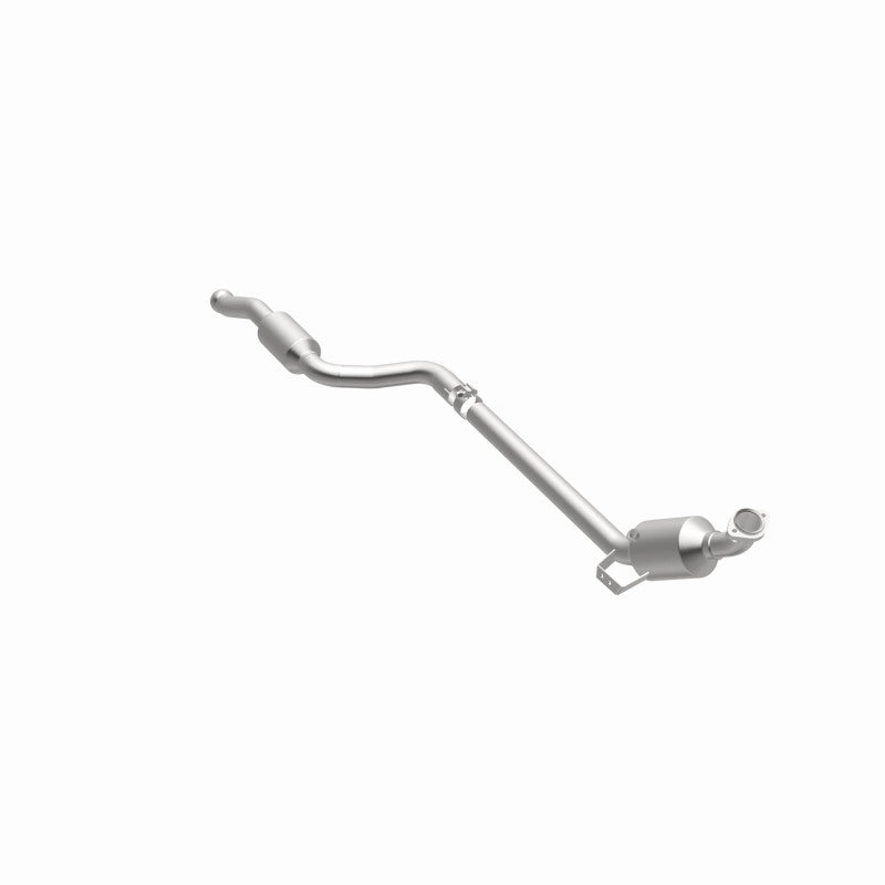 MagnaFlow Mercedes-Benz GLK350 OEM Grade Federal / EPA Compliant Direct-Fit Catalytic Converter 21-439 360 Degree Image Set