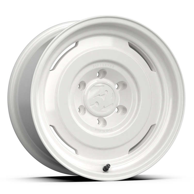fifteen52 Analog HD 17x8.5 6x139.7 0mm ET 106.2mm Center Bore Gloss White Wheel AHDCW-78569-00 AHDCW-78569-00 Photo - Primary