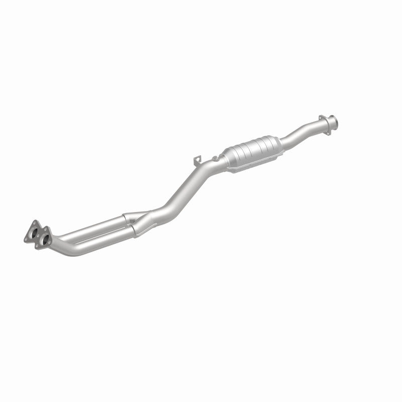MagnaFlow BMW Standard Grade Federal / EPA Compliant Direct-Fit Catalytic Converter 93684 360 Degree Image Set
