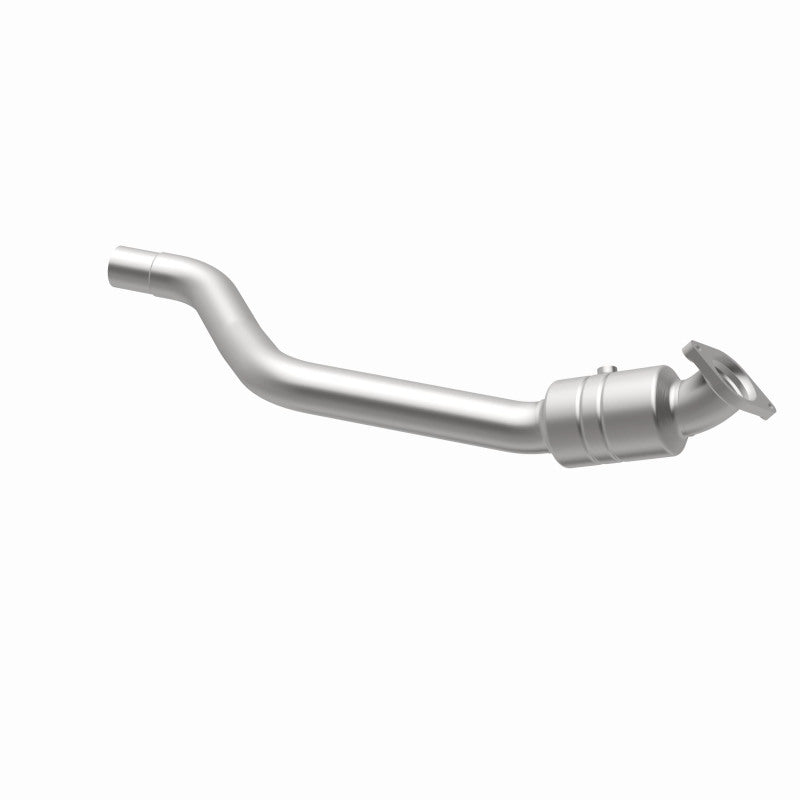 MagnaFlow Dodge OEM Grade Federal / EPA Compliant Direct-Fit Catalytic Converter 52479 360 Degree Image Set