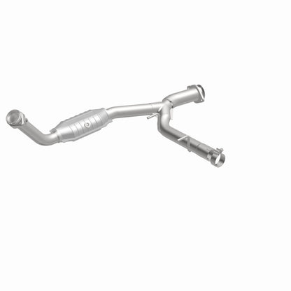 MagnaFlow Ford Expedition OEM Grade Federal / EPA Compliant Direct-Fit Catalytic Converter 49411 360 Degree Image Set