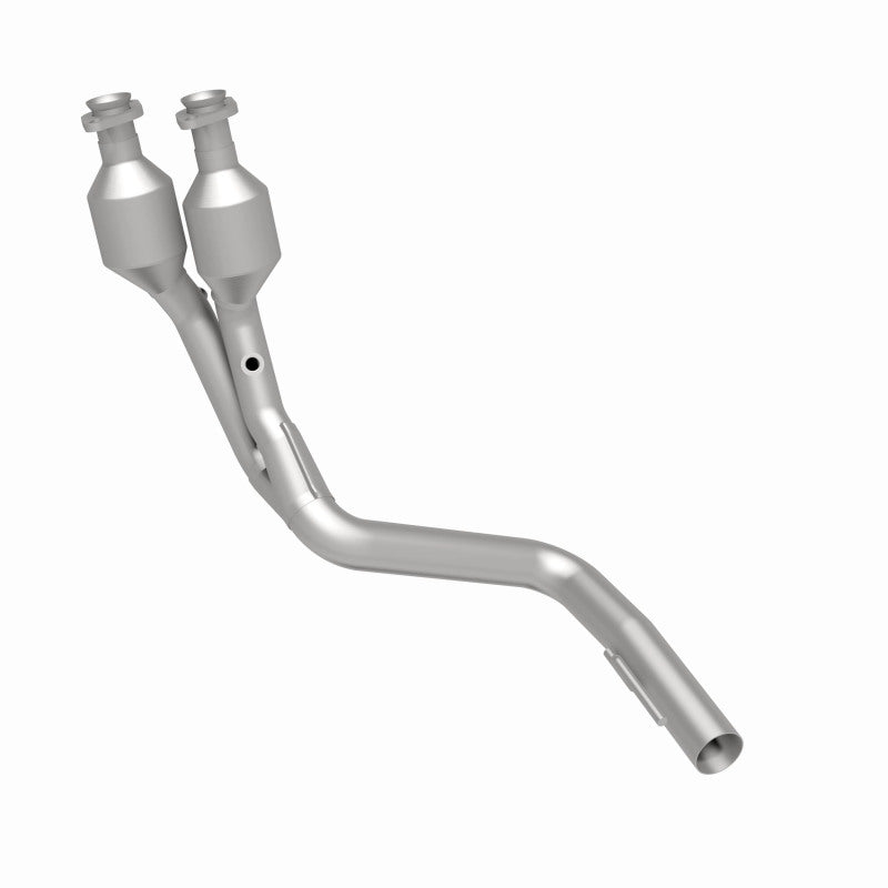 MagnaFlow Jeep Cherokee HM Grade Federal / EPA Compliant Direct-Fit Catalytic Converter 24997 360 Degree Image Set