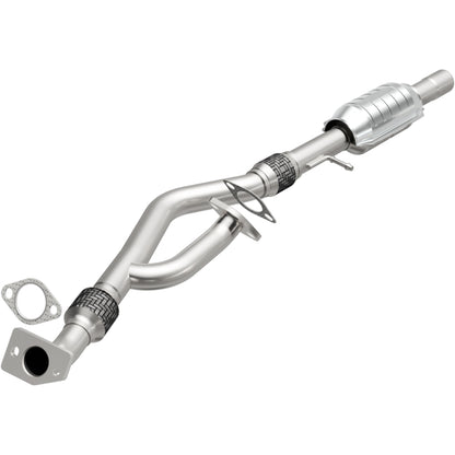 MagnaFlow Hyundai Santa Fe OEM Grade Federal / EPA Compliant Direct-Fit Catalytic Converter 49130 Photo - Primary