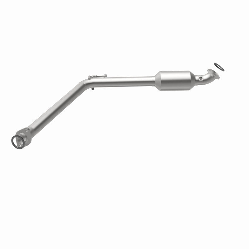 MagnaFlow Toyota Tundra OEM Grade Federal / EPA Compliant Direct-Fit Catalytic Converter 52572 360 Degree Image Set