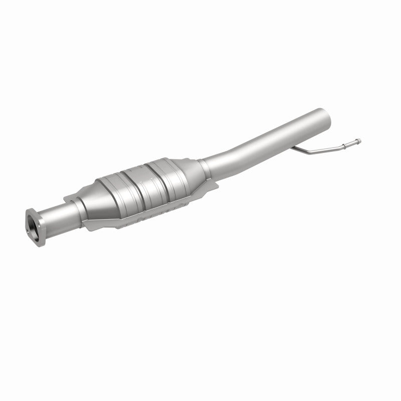MagnaFlow OEM Grade Federal / EPA Compliant Direct-Fit Catalytic Converter 49663 360 Degree Image Set