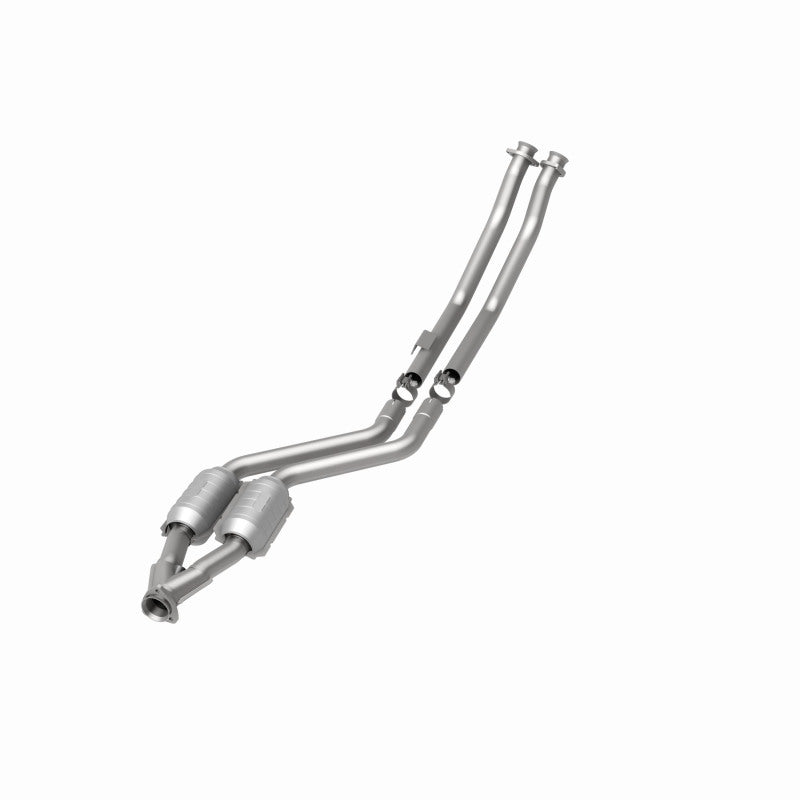 MagnaFlow Mercedes-Benz C220 Standard Grade Federal / EPA Compliant Direct-Fit Catalytic Converter 23578 360 Degree Image Set