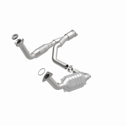MagnaFlow HM Grade Federal / EPA Compliant Direct-Fit Catalytic Converter 93496 360 Degree Image Set