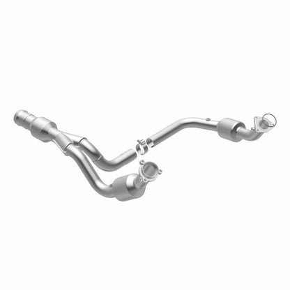 MagnaFlow California Grade CARB Compliant Direct-Fit Catalytic Converter 5582616 360 Degree Image Set